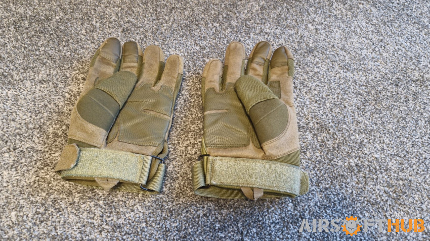 Airsoft Gloves - Used airsoft equipment