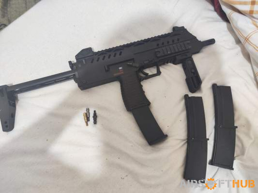 WE SMG8/MP7 - Used airsoft equipment