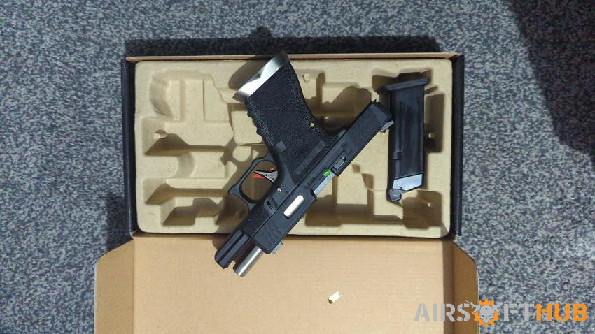 WE tactical Glock 19 - Used airsoft equipment