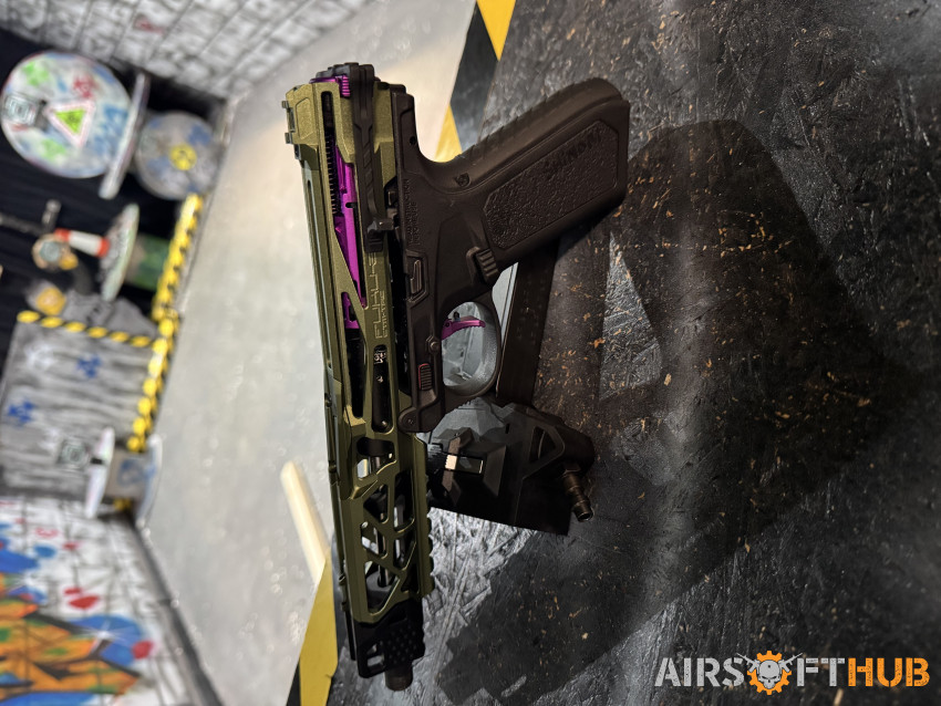 Custom HPA AAP-01 - Used airsoft equipment