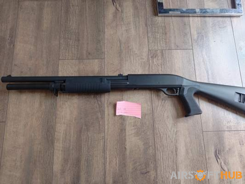 Double Eagle M56AL Shotgun - Used airsoft equipment