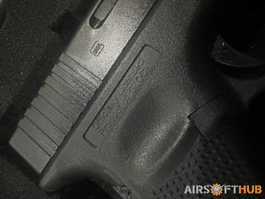 Officially licensed glock - Used airsoft equipment