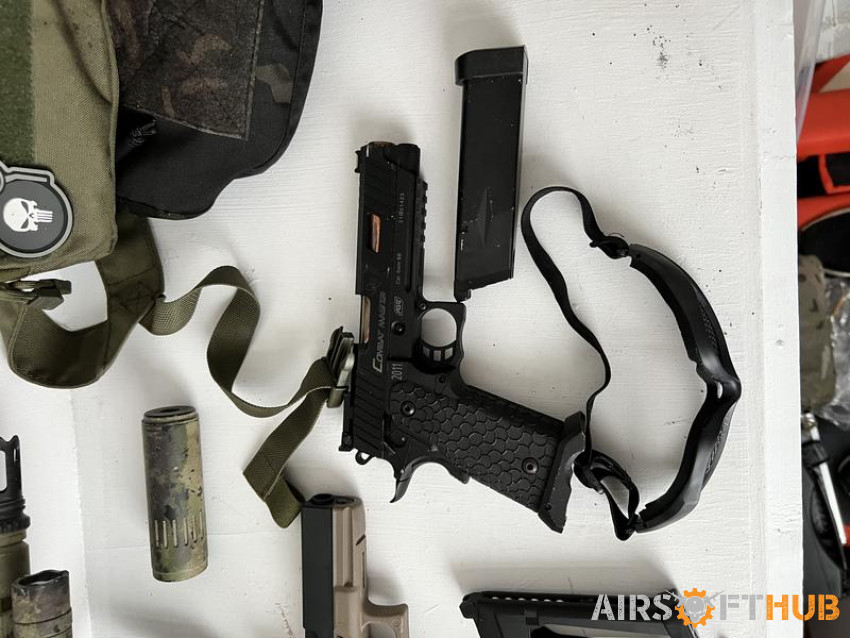 AK 105 Gloc 19 and Colt sti - Used airsoft equipment