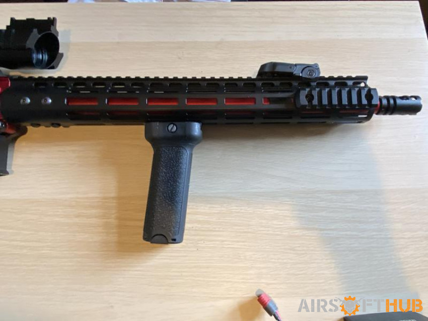 Specna Arms SA-V30-M Red edit - Used airsoft equipment