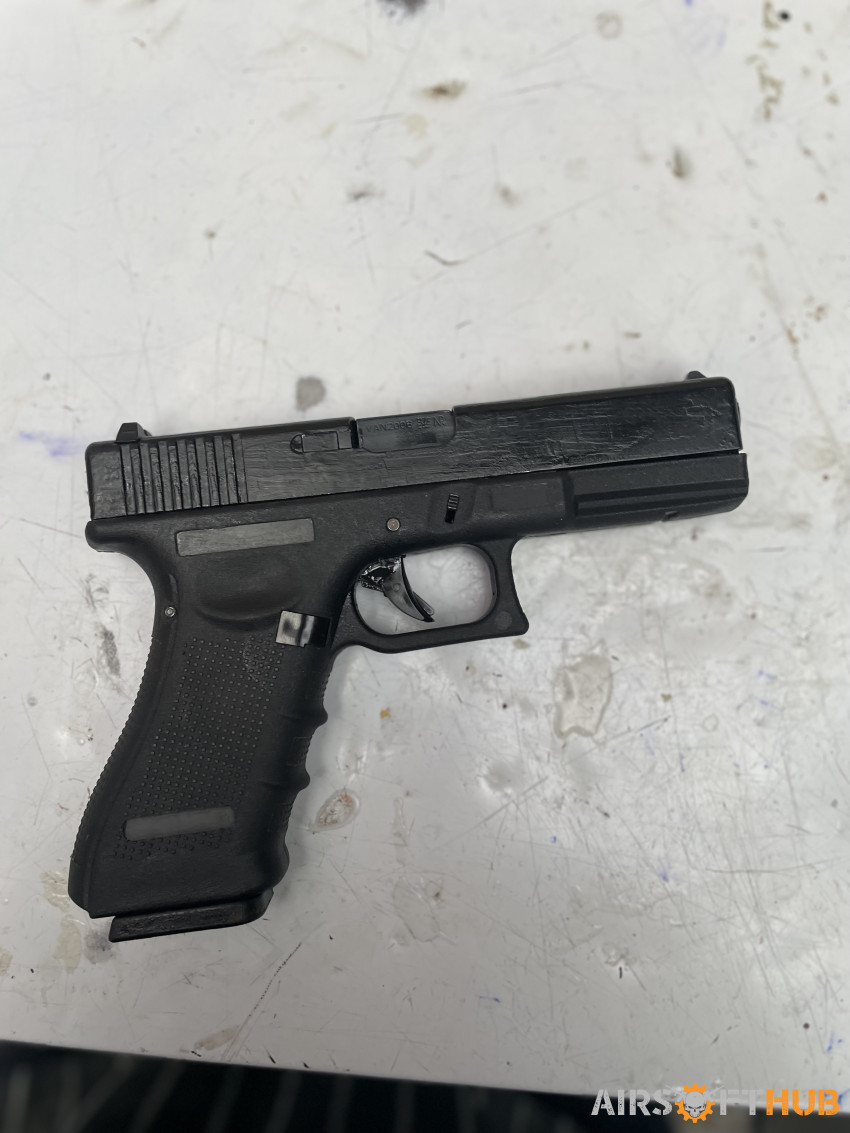 Glock 17 - Used airsoft equipment