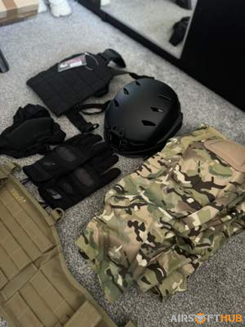 Airsoft gear starter bundle - Used airsoft equipment