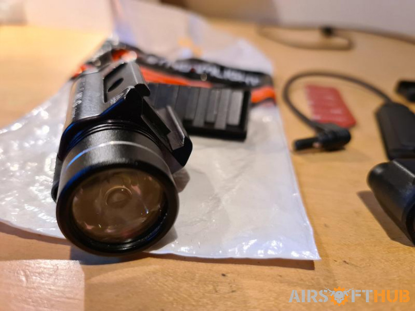 Streamlight TLR-2 HL G - Used airsoft equipment