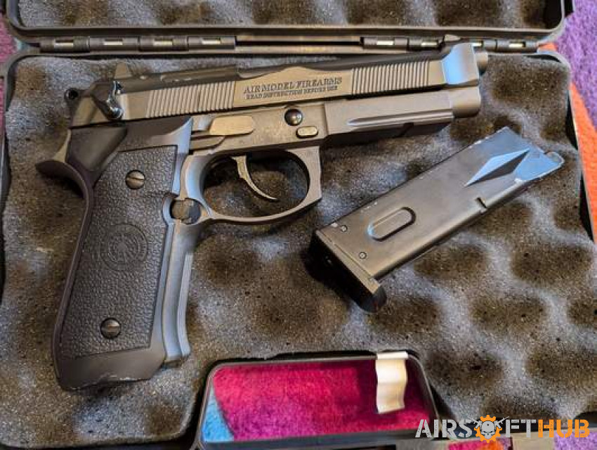 HG-199 Semi Auto Pistol GG - Used airsoft equipment