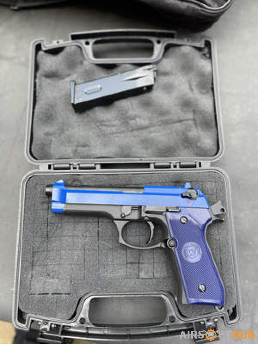 WE Berreta M92 Black and blue - Used airsoft equipment