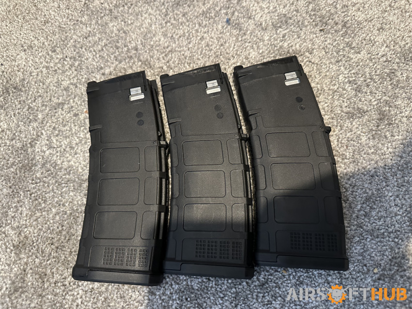 3 Vfc m4 co2 mags - Used airsoft equipment