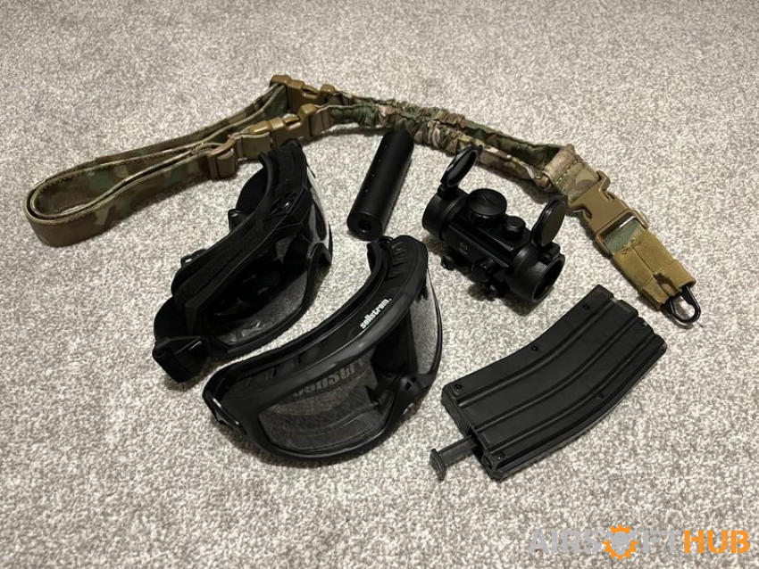 Mini Airsoft Bundle - Used airsoft equipment