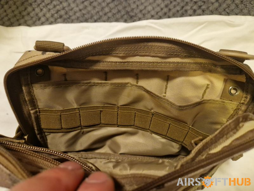 Assorted Pouches - Used airsoft equipment