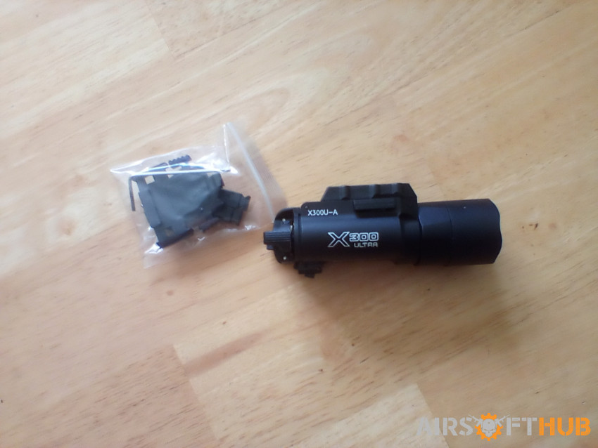 SBGJMY X300 Ultra Pistol Light - Used airsoft equipment