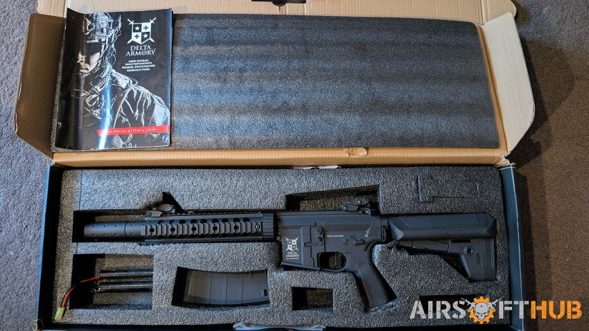 New Delta Armory 9" AR16 - Used airsoft equipment