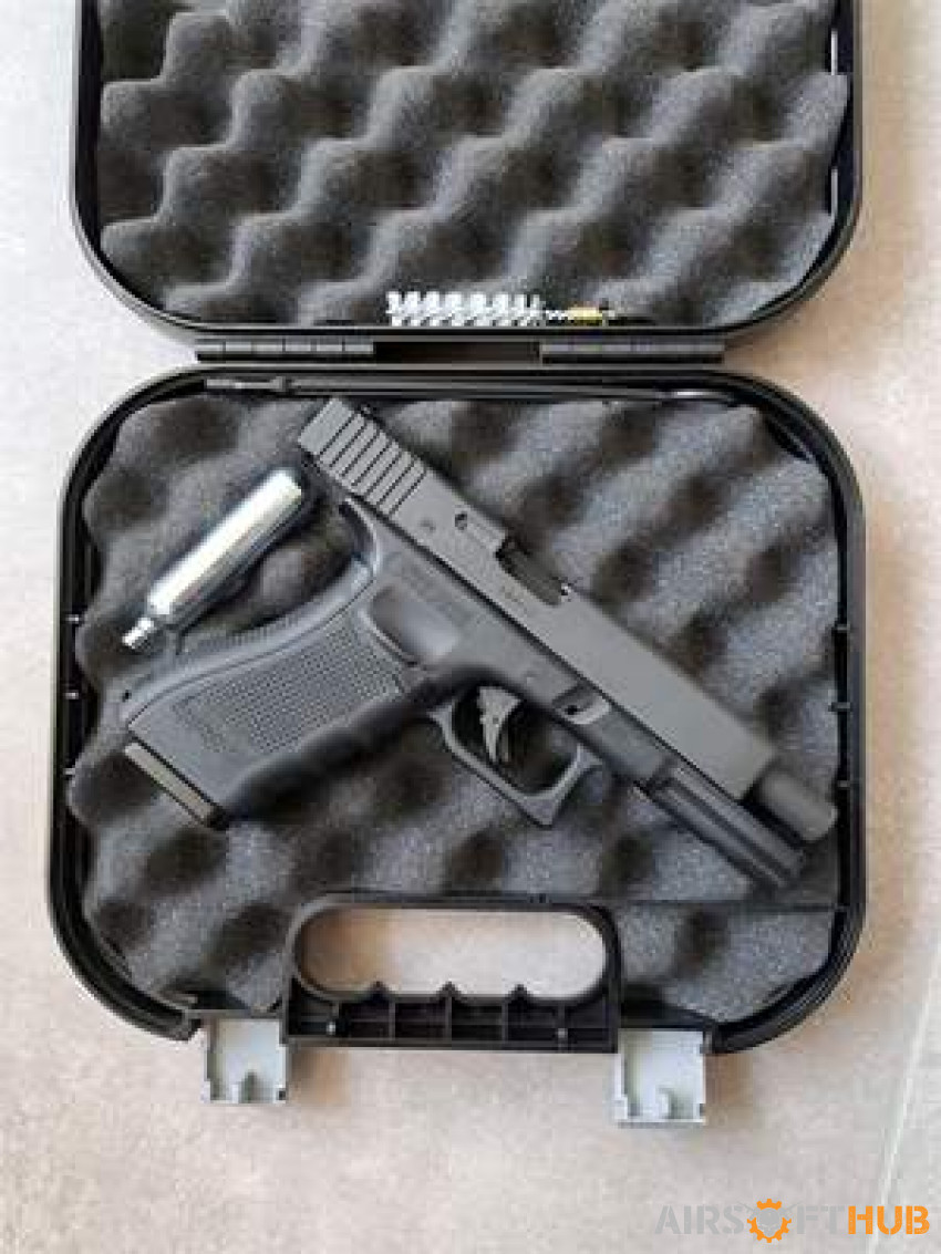 Umarex Glock 17 Gen 5 CO2 - Used airsoft equipment