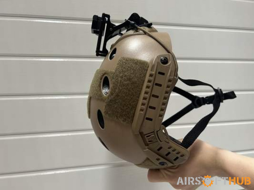 Airsoft FAST Helmet - Tan - Used airsoft equipment