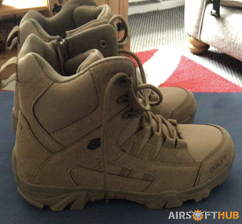 NEW Tan combat boots size 9 - Used airsoft equipment