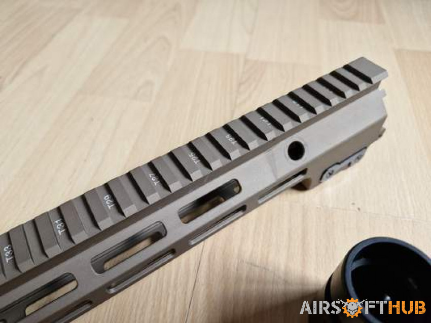 Mk16 13.5" Rail System - Used airsoft equipment