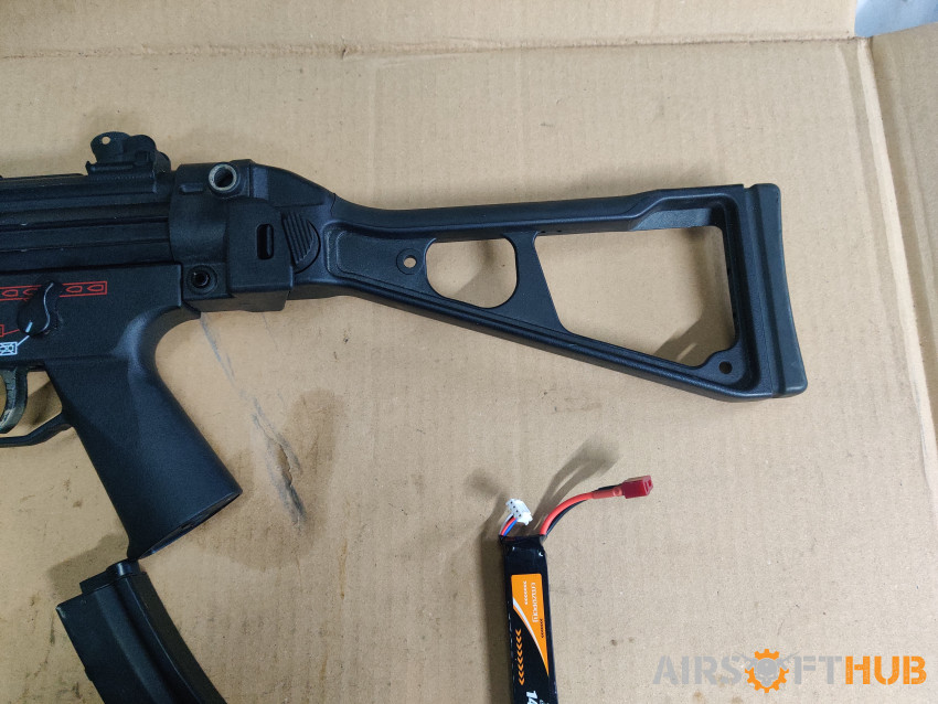 Cyma MP5 + mags + batteries - Used airsoft equipment