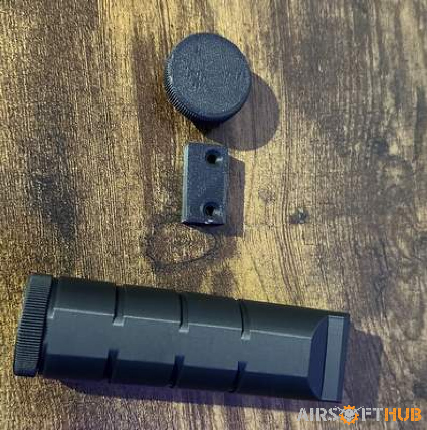 RK-2 45 Degree Angled Foregrip - Used airsoft equipment