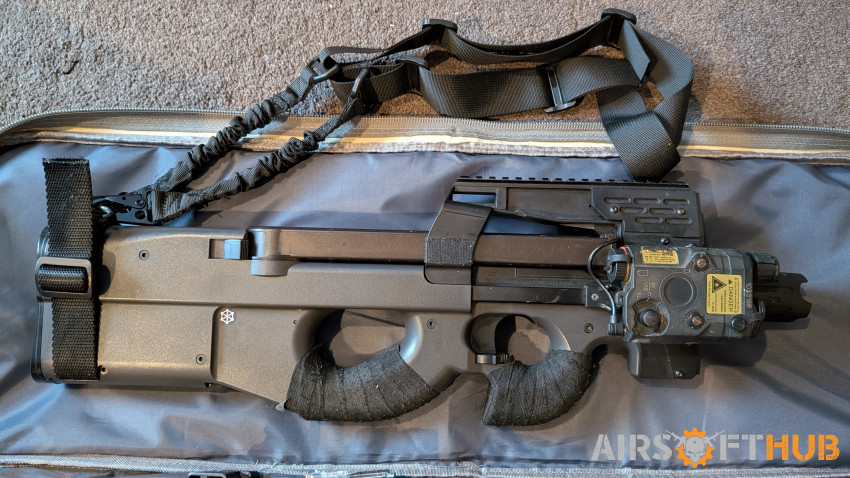 Tokyo Marui P90 + Perun - Used airsoft equipment