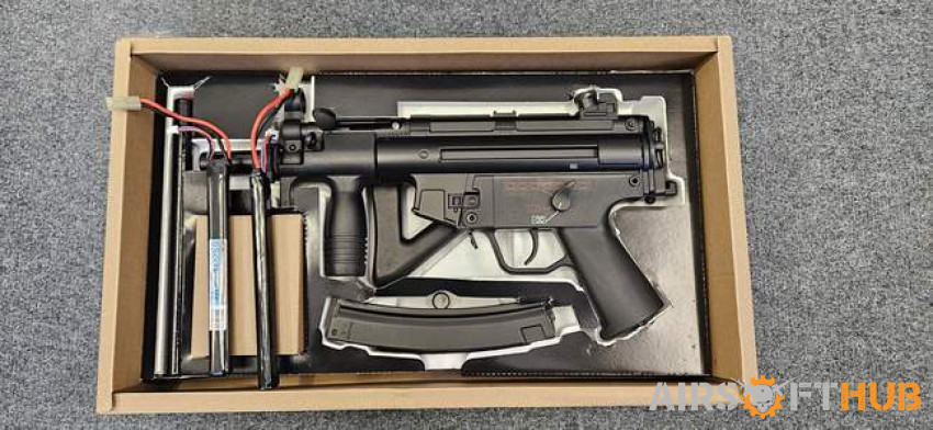 CYMA CM.041PDW SMG-5 Blue Ed. - Used airsoft equipment