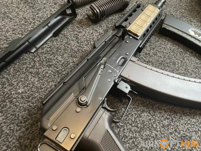 CYMA AK-74u (CM.045) + Extras - Used airsoft equipment