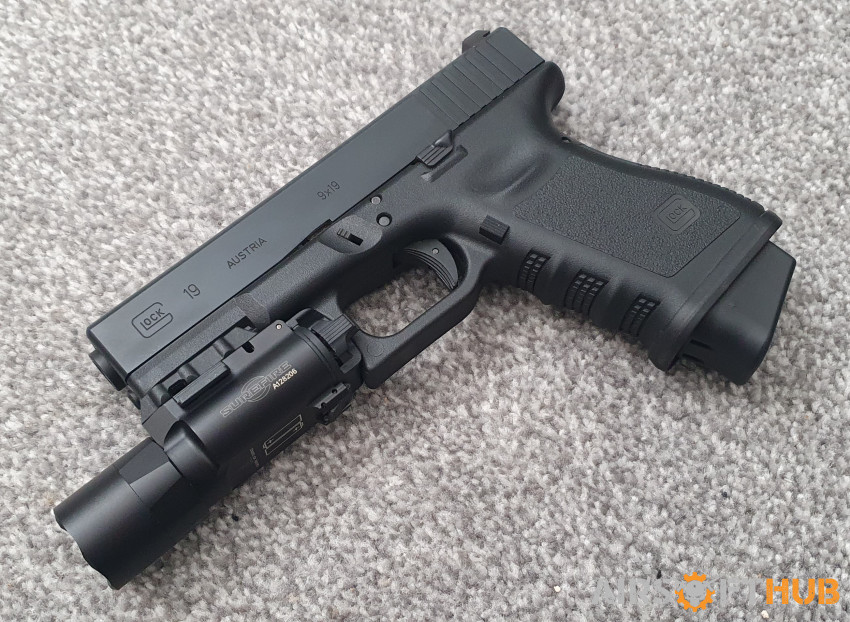 Ultimate Steel Glock 19 Packag - Used airsoft equipment