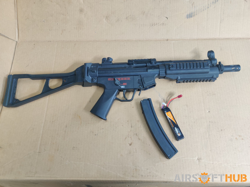 Cyma MP5 + mags + batteries - Used airsoft equipment