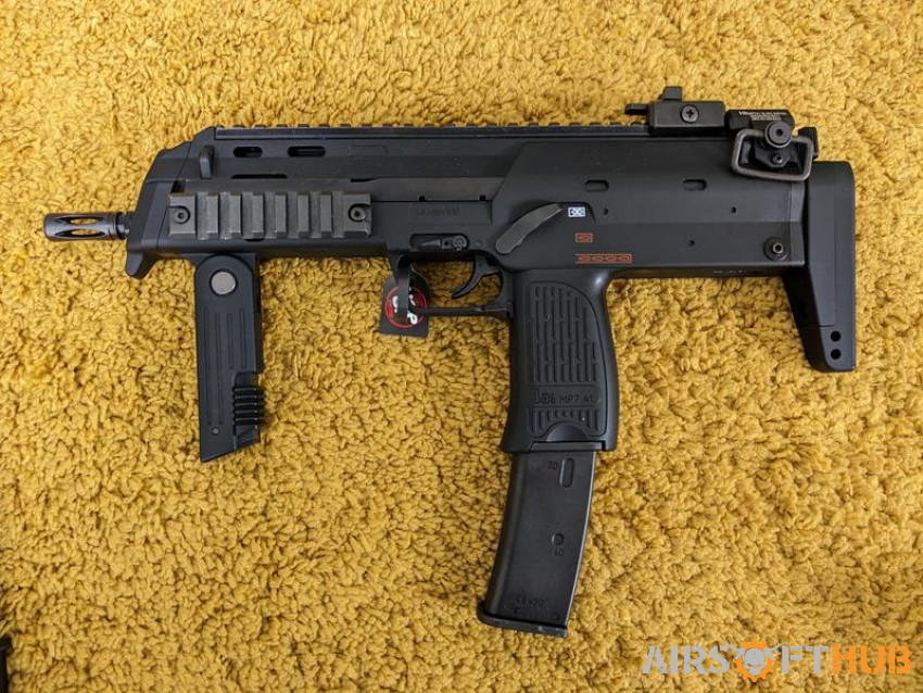 Tokyo Marui mp7a1 with 4 mags. - Used airsoft equipment