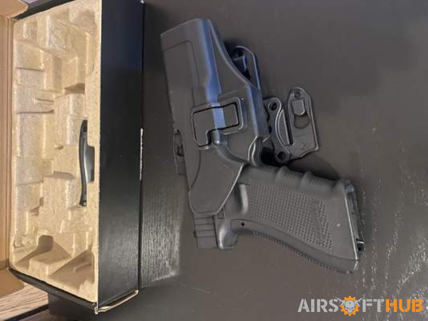 WE Glock 17 Gen 3 Boxed / Mag - Used airsoft equipment