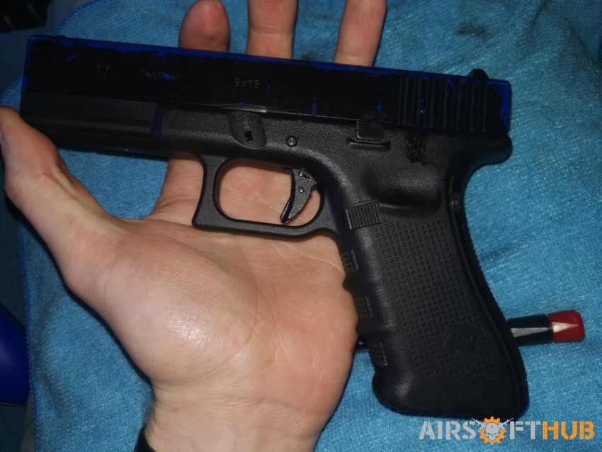 WE glock 17 - Used airsoft equipment