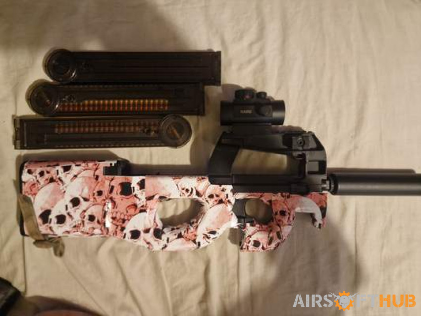 Cybergun p90 £140 ono - Used airsoft equipment