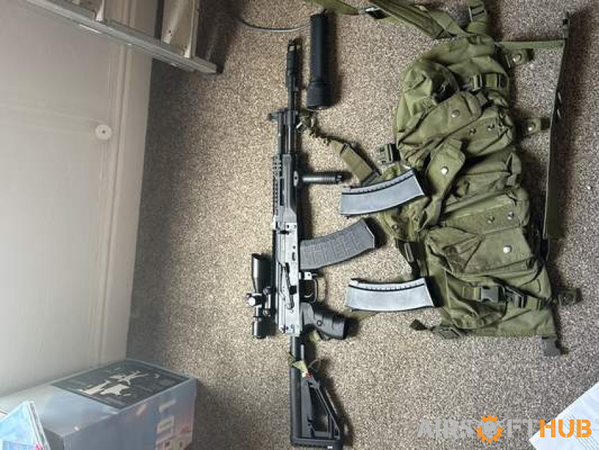 e&l ak12 - Used airsoft equipment