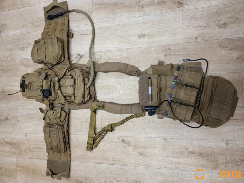 Warrior plate carrier + Belt - Used airsoft equipment