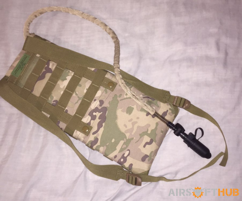 MFH Bladder Multicam - Used airsoft equipment