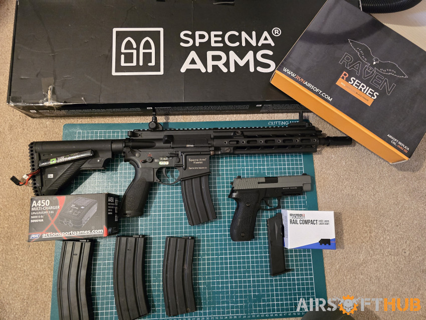 Assault rifle pistol and acces - Used airsoft equipment