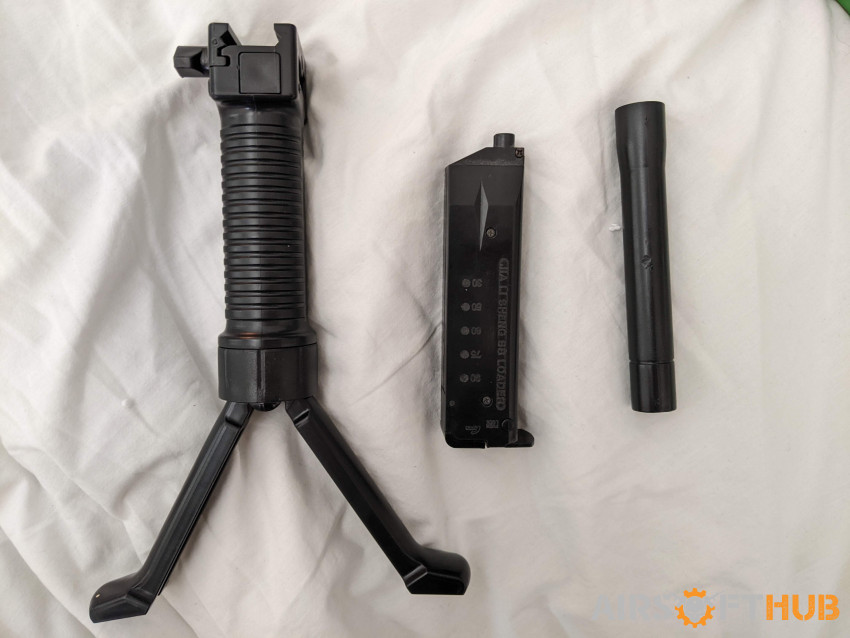 Two-tone M6 ALL OFFERS WELCOME - Used airsoft equipment