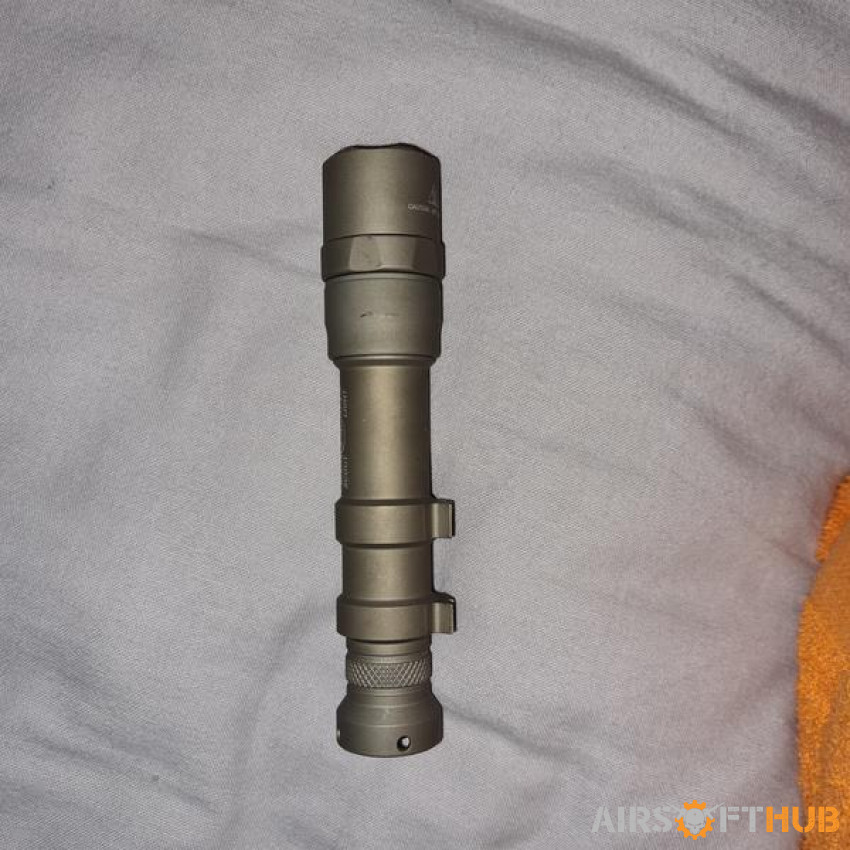 Genuine Surefire scout light - Used airsoft equipment