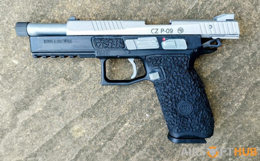 Unique CZ P-09 gas pistol - Used airsoft equipment