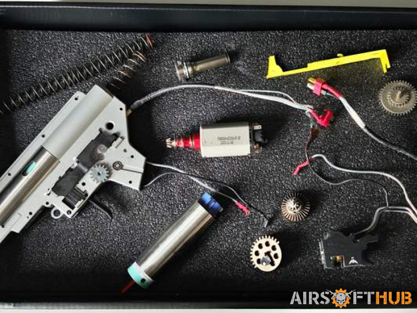 Various. - Used airsoft equipment