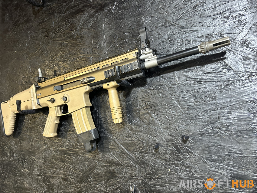 WE TECH SCAR L AEG plus extras - Used airsoft equipment