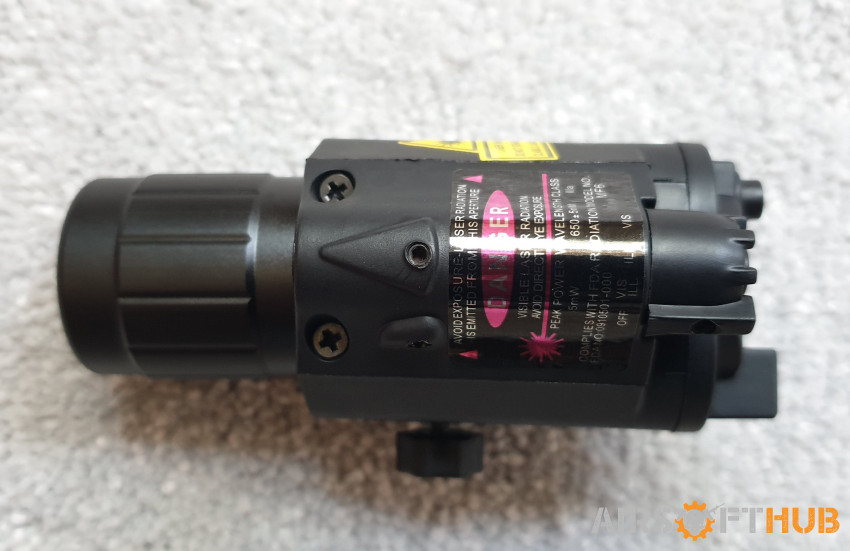 TORCH & LAZER SIGHT - Used airsoft equipment