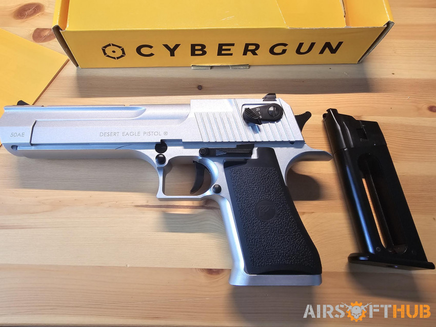 Cybergun Desert Eagle SILVER - Used airsoft equipment