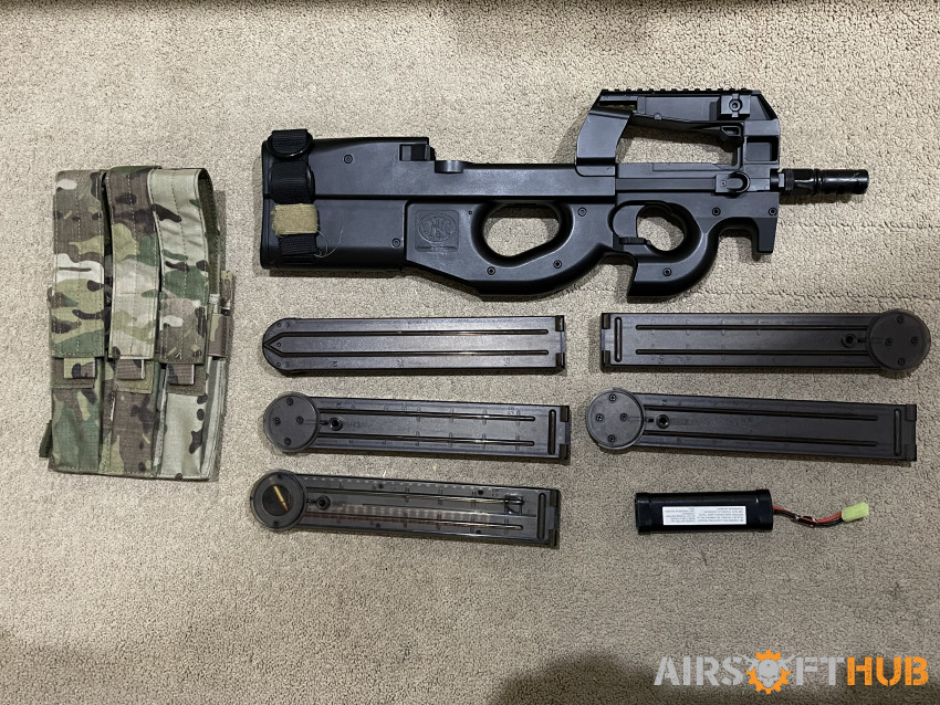 Cyber gun P90 bundle - Used airsoft equipment