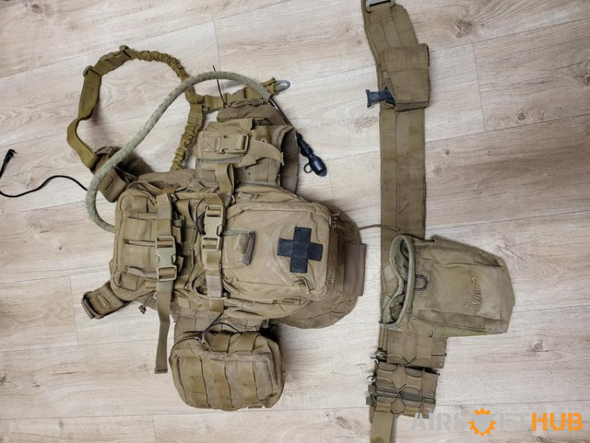 Warrior plate carrier + Belt - Used airsoft equipment