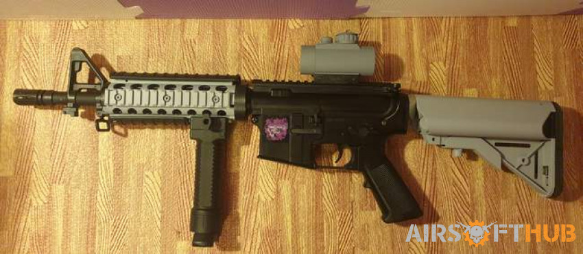 2x M4 w/accessories and gear - Used airsoft equipment