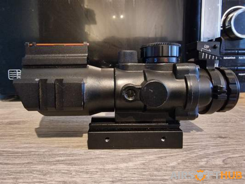 X4 Magnifier scope - Used airsoft equipment