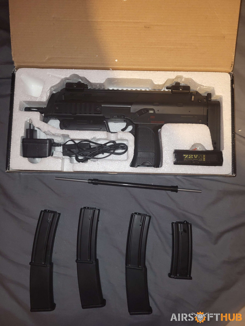 Well R4 MP7 and extra mags - Used airsoft equipment