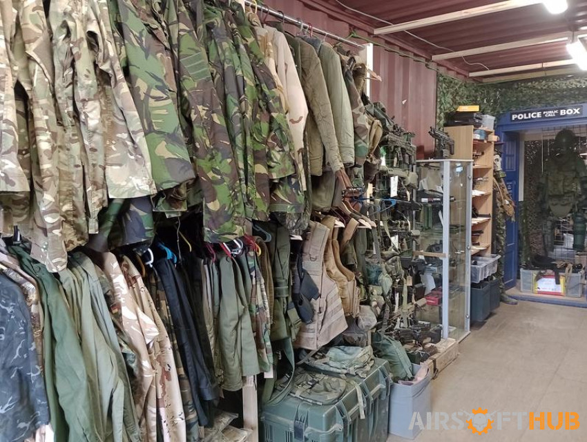 over 200 rifs available - Used airsoft equipment